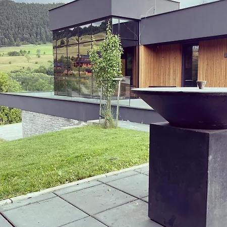 Downhills Villa Zazriva